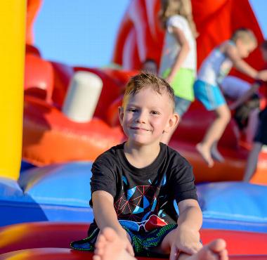 kids on bouncy castle